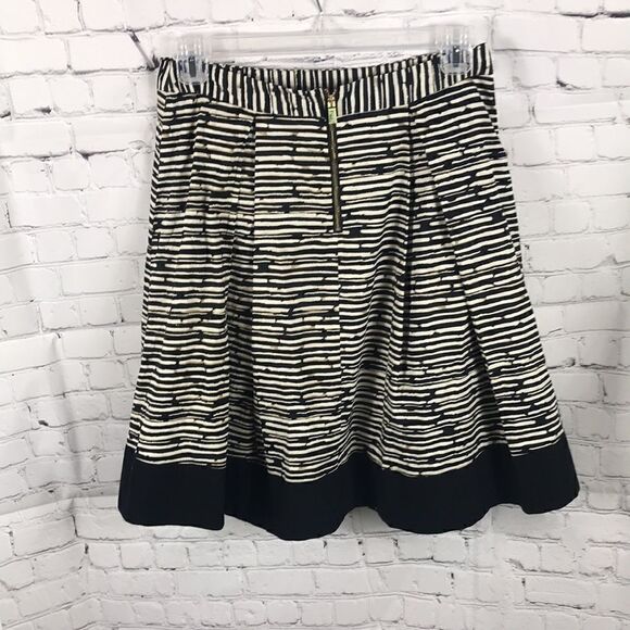 Vince Camuto Black cream tan Striped Full Pleated Skirt 10 EUC black hem lined - Picture 4 of 5